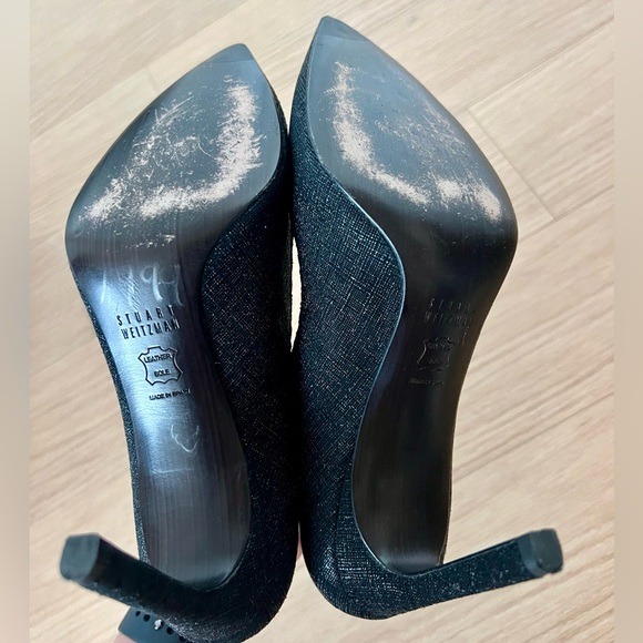 Stuart Weitzman excellent condition black pumps. Size 6.5. - Picture 3 of 4